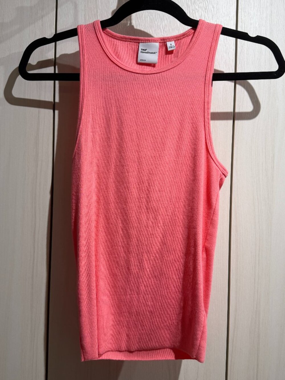 TNA Homestretch Tank bright pink/coral Small
